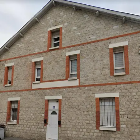 Studio Proche De La Gare Et Du Centre Ville Chalons-en-Champagne Exterior photo